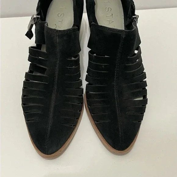 1.State Women's Black Pointed Strappy Ankle Bootie Suede Shoes blocked heel sz 6 - Picture 10 of 16
